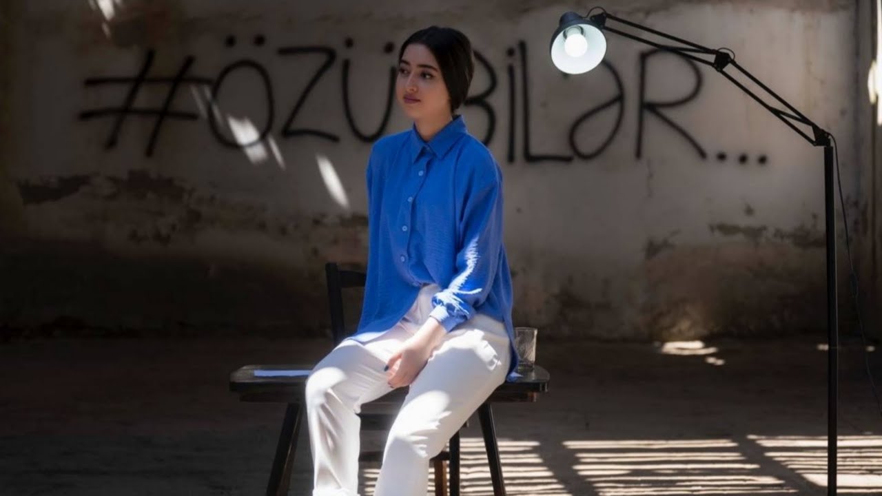Mahru - &Ouml;z&uuml; Bilər ( Official Music Video )