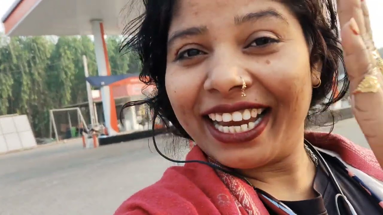 #viral trending blog video#तो रास्ते में गाड़ी बंद हो गई पेट्रोल खत्म #🥲🙏