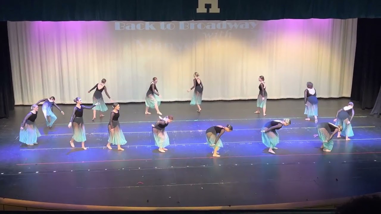 For Good - Ashtyn Markus (2022 Manyet Dance late recital - balcony view)