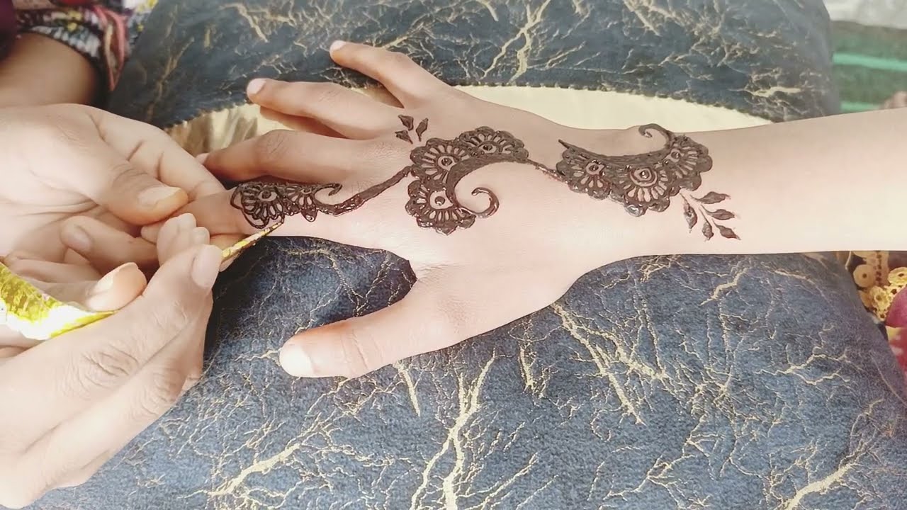 Beautiful Mehndi Designs Tutorial | Easy & Latest Henna Art 2026 | GlamRush