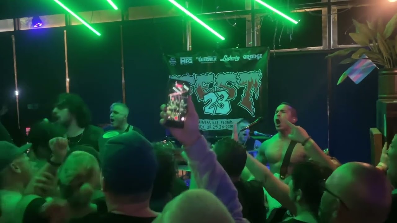 Audio Karate - Hybrid Moments (The Misfits) @THE FEST 23