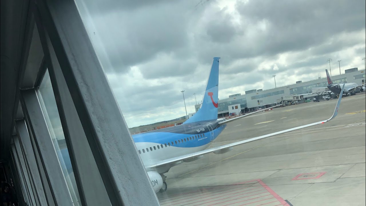 [HEAVY TURBULENCE] TUI Belgium Boeing 737-800 arrival Tenerife South