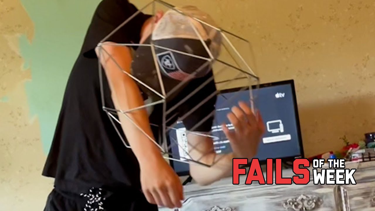 Парень застрял в игрушке! Фейлы недели | FailArmy