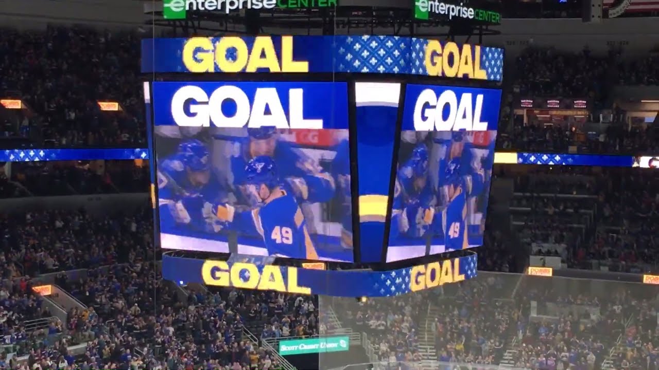St. Louis Blues Goal Horn Live + Towel Man #3 - 11/30/19