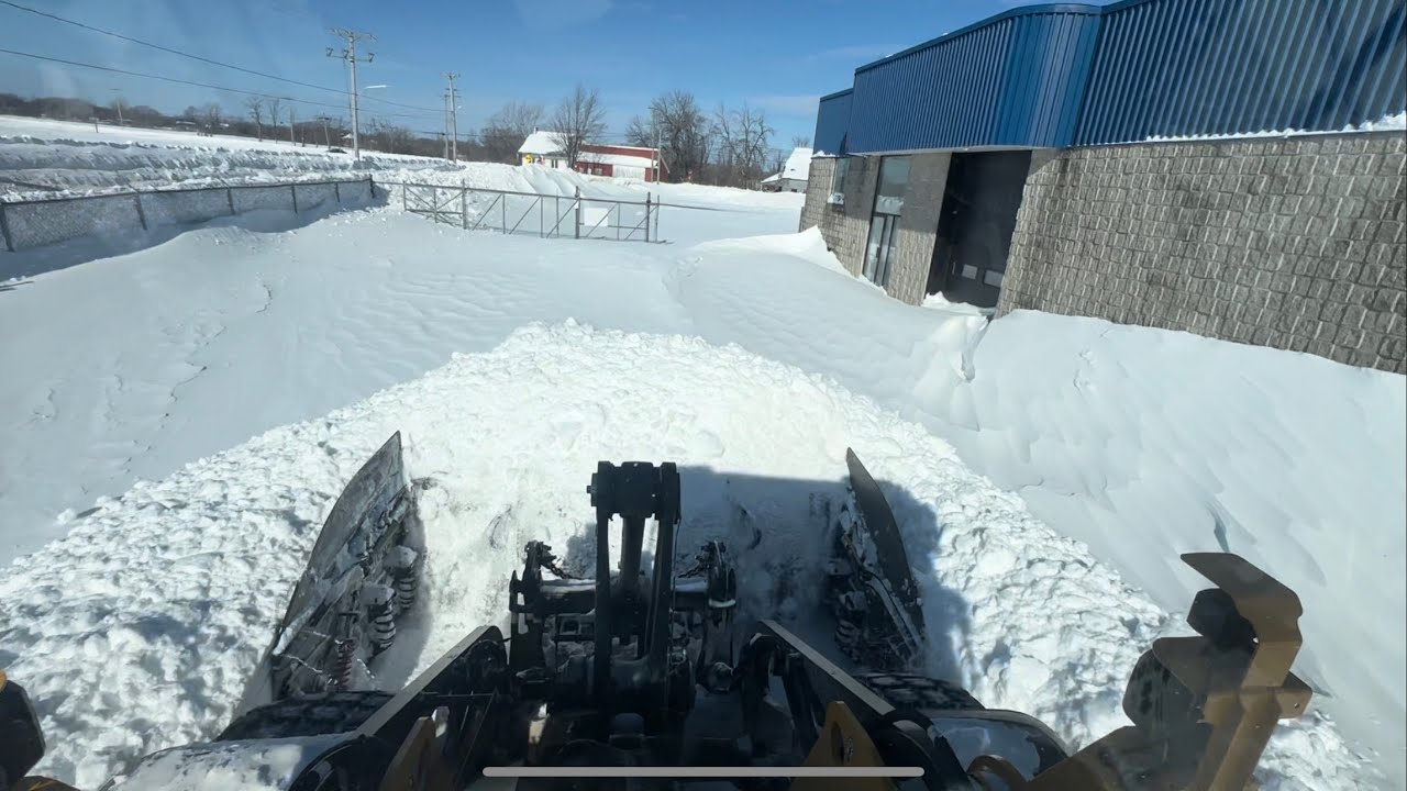 **Over 1 Meter of Snow / Sunny Day / Perfect Morning** VOVLO L70H W/ JROD-Z Blade 10'-22'