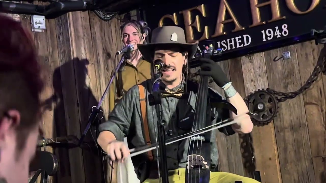 (unreleased ?) | Fish In a Birdcage LIVE