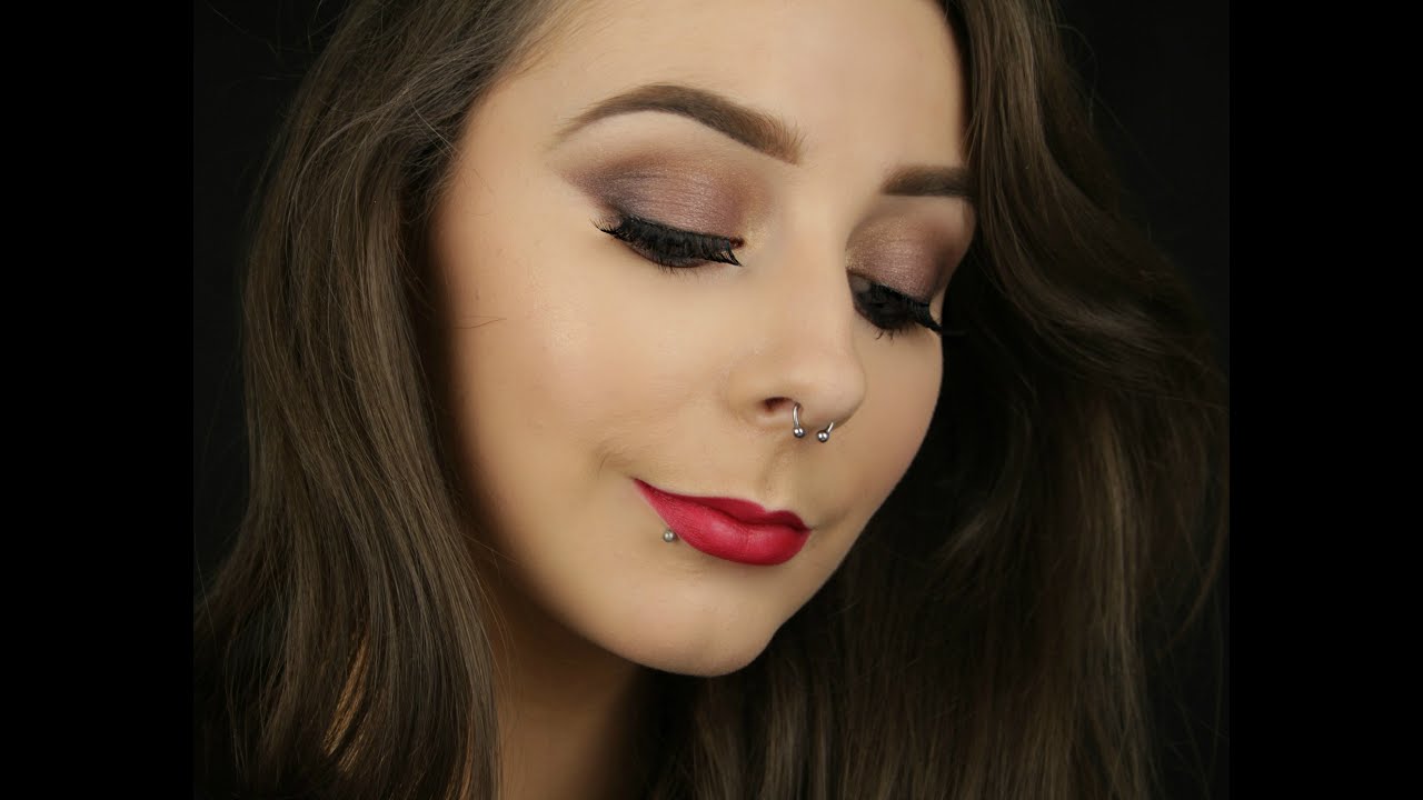 Christmas Party Makeup | Smokey Eye & Red Lip