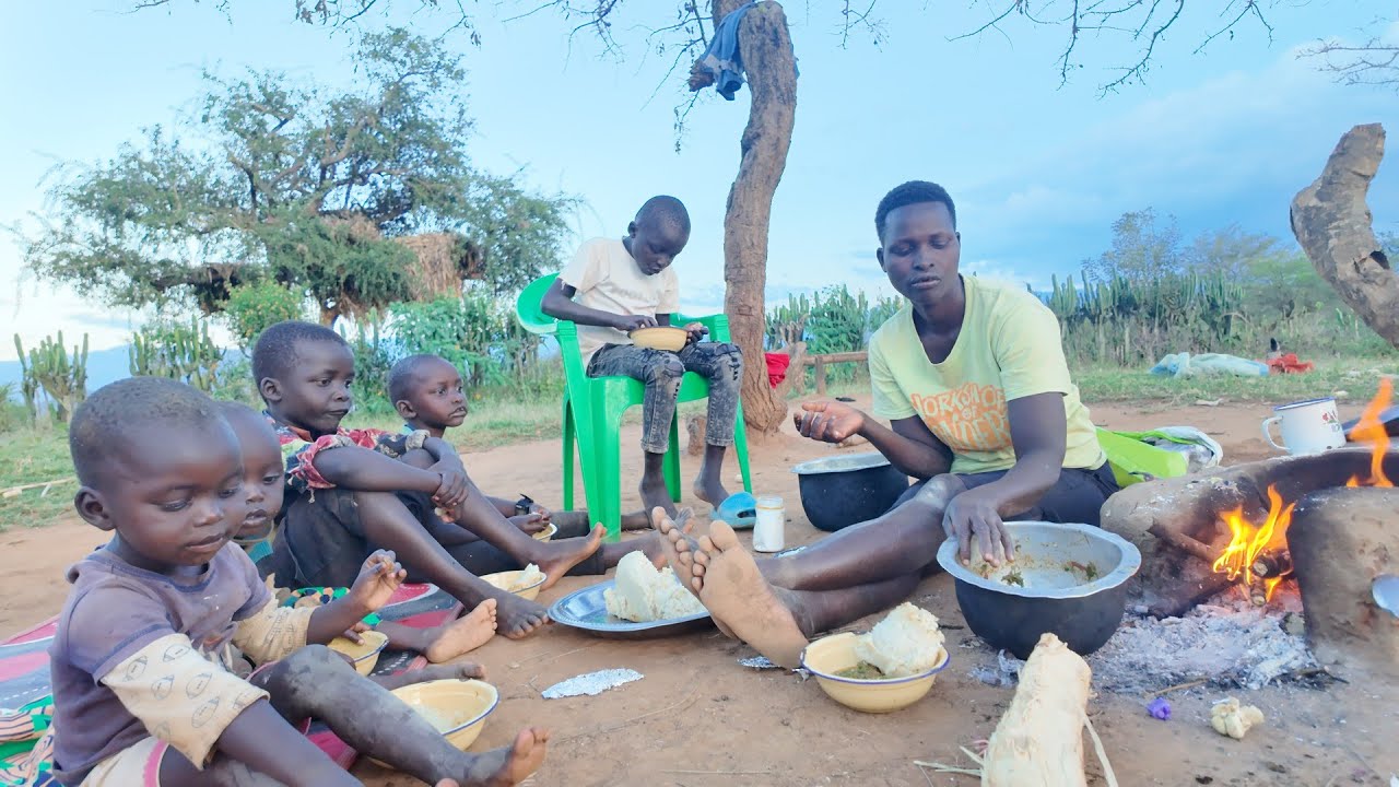EP21: Fixing the walls// New look on our dream house// cooking appetizing meal// African village