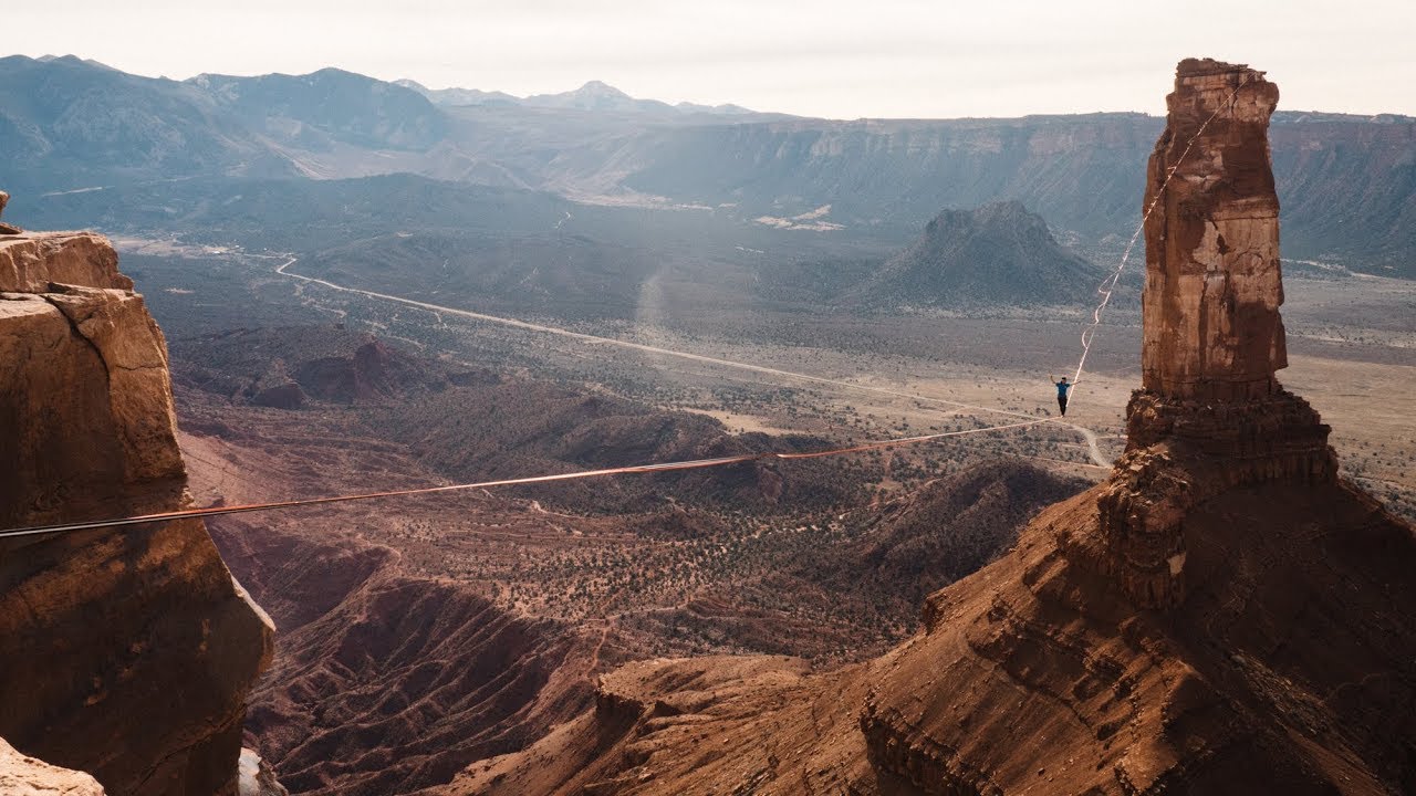 Mind Blowing New World Record Highline Walk by Mia Noblet