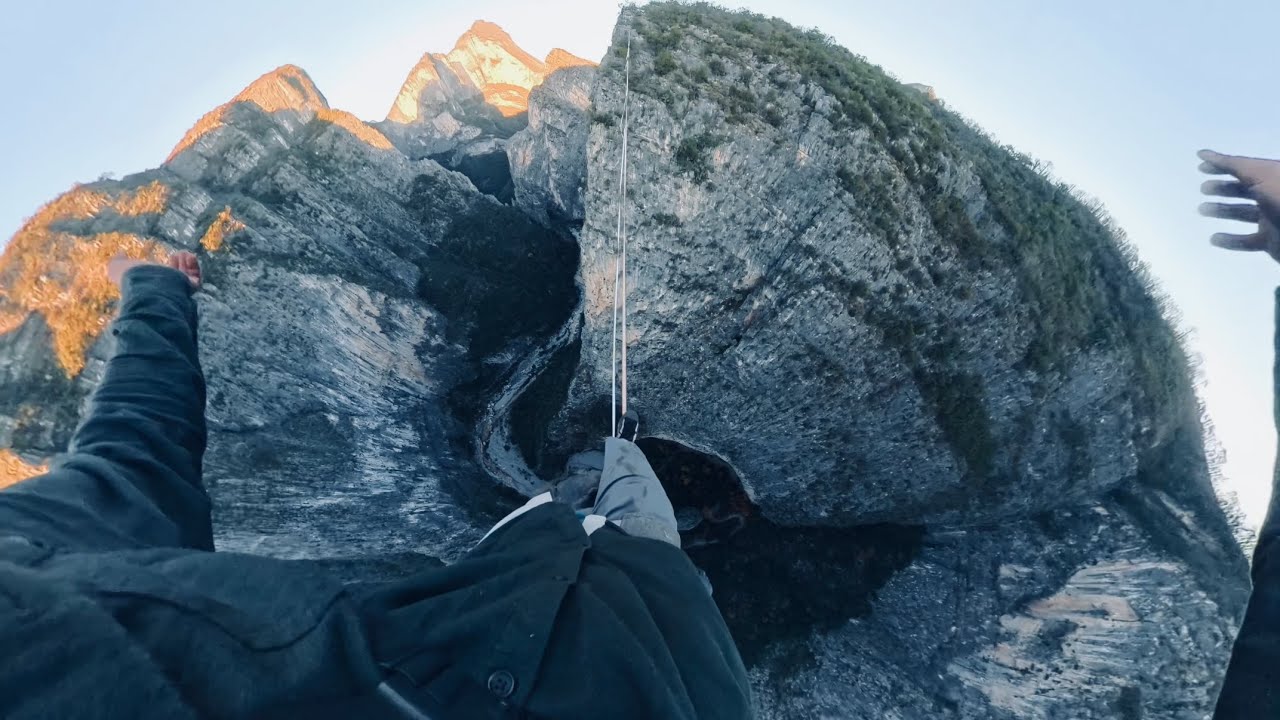 POV walking 1000ft highline without falling - Highlining in Mexico 380m send [RAW UNEDITED]
