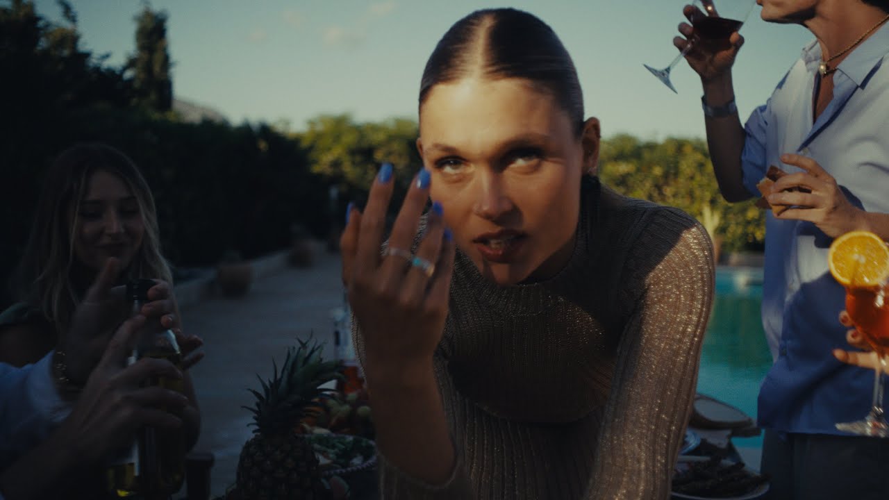 anaïs - désolée (Official Music Video)