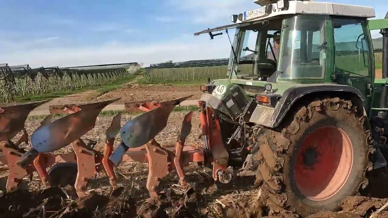 Pflügen mit Fendt Farmer 309c