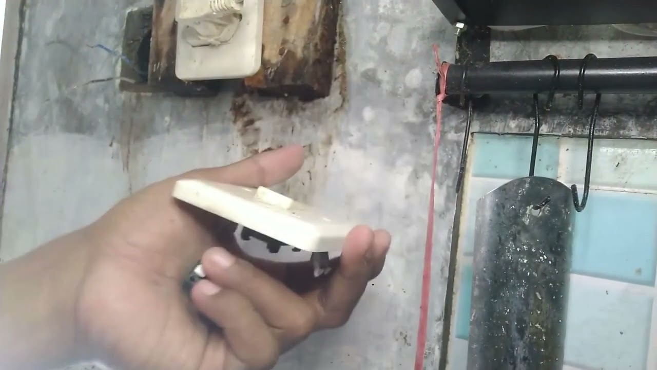 Cara Membongkar dan Memperbaiki Sakelar Lampu yang Rusak Karena Semut