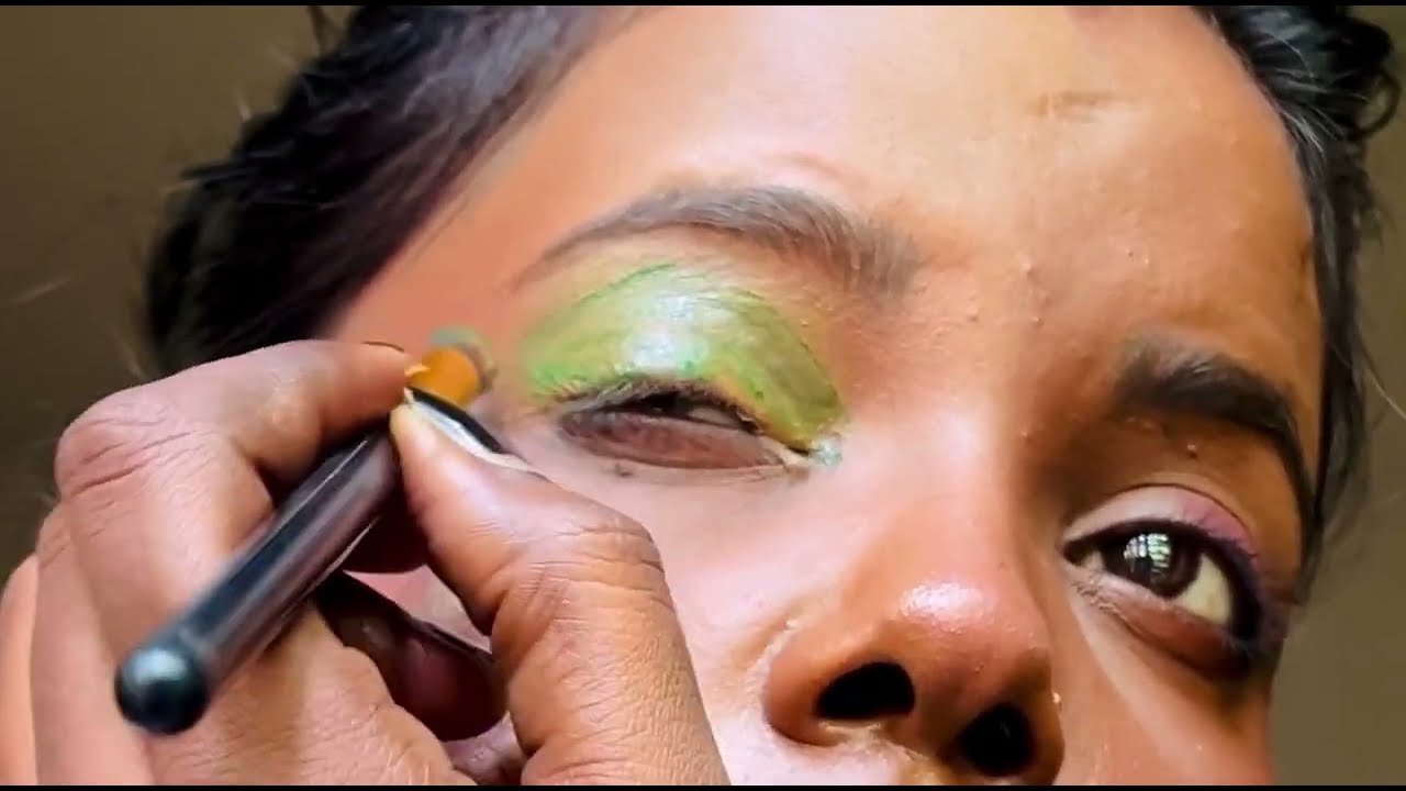 EASY Step-by-Step Mustard & Green Eyes for Beginners,Intense Mustard & Green Smoky Eye  #eyetutorial