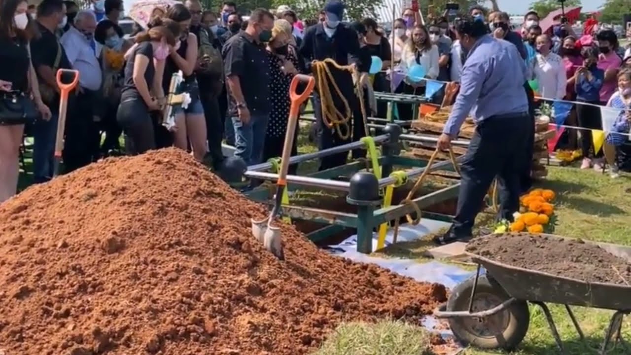 Octavio Ocaña Entierro. Adiós Benito Rivers 🥺