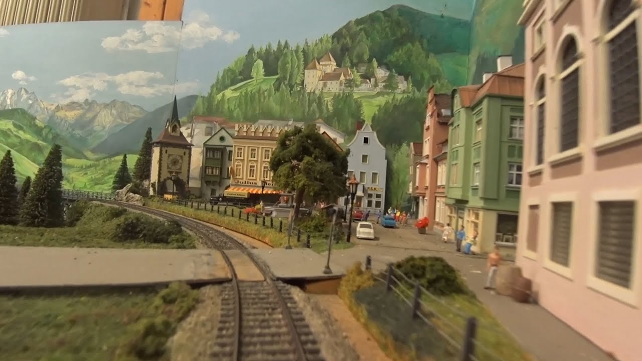 Führerstandsfahrt auf der tollen  MoBa des AMV Johnstrasse Wien  ( cab view, en cabine )