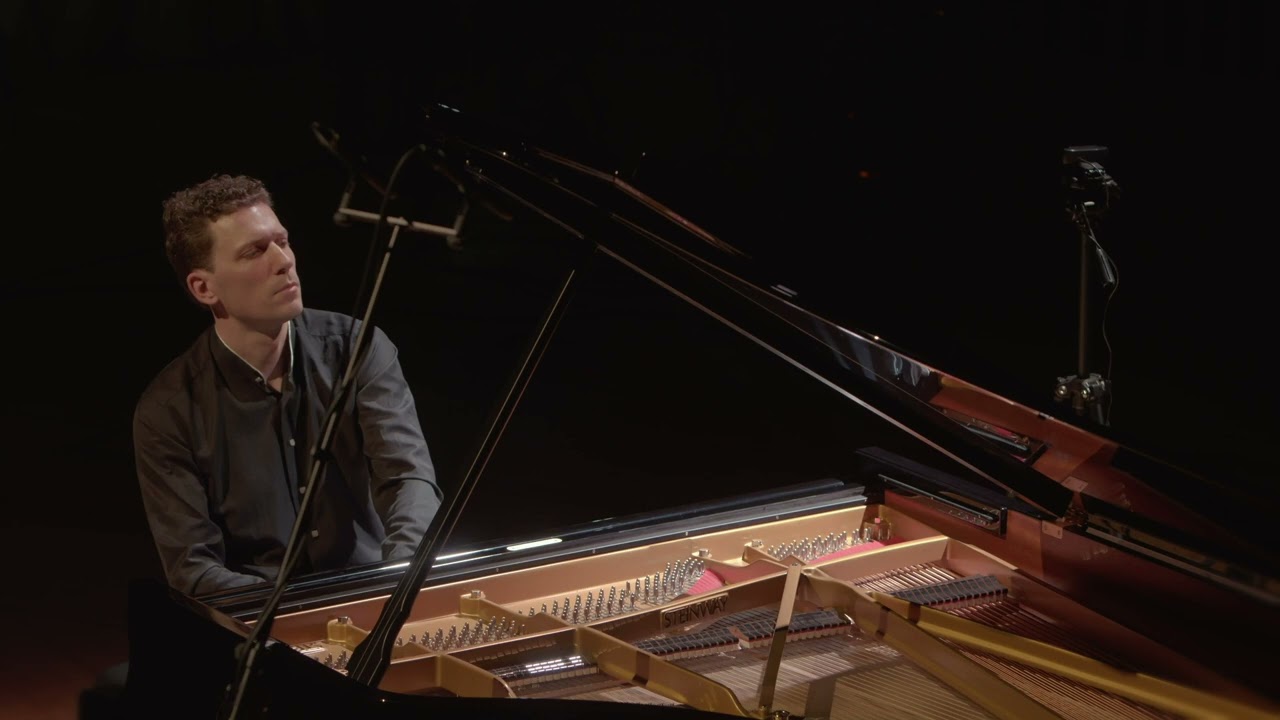 Corigliano FANTASIA ON AN OSTINATO | Reinis Zarins