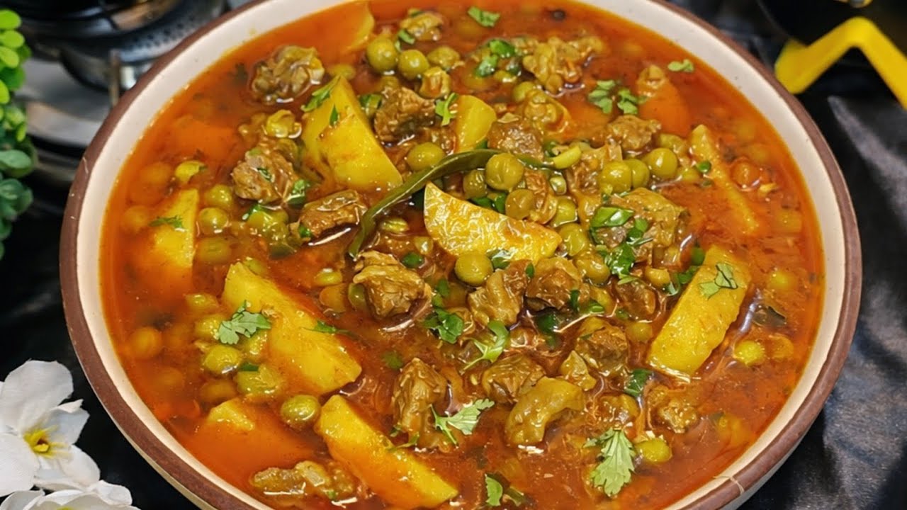 Aloo Matar Keema Recipe | Aloo Keema | Matar Keema Recipe | Authentic Keema Recipe 