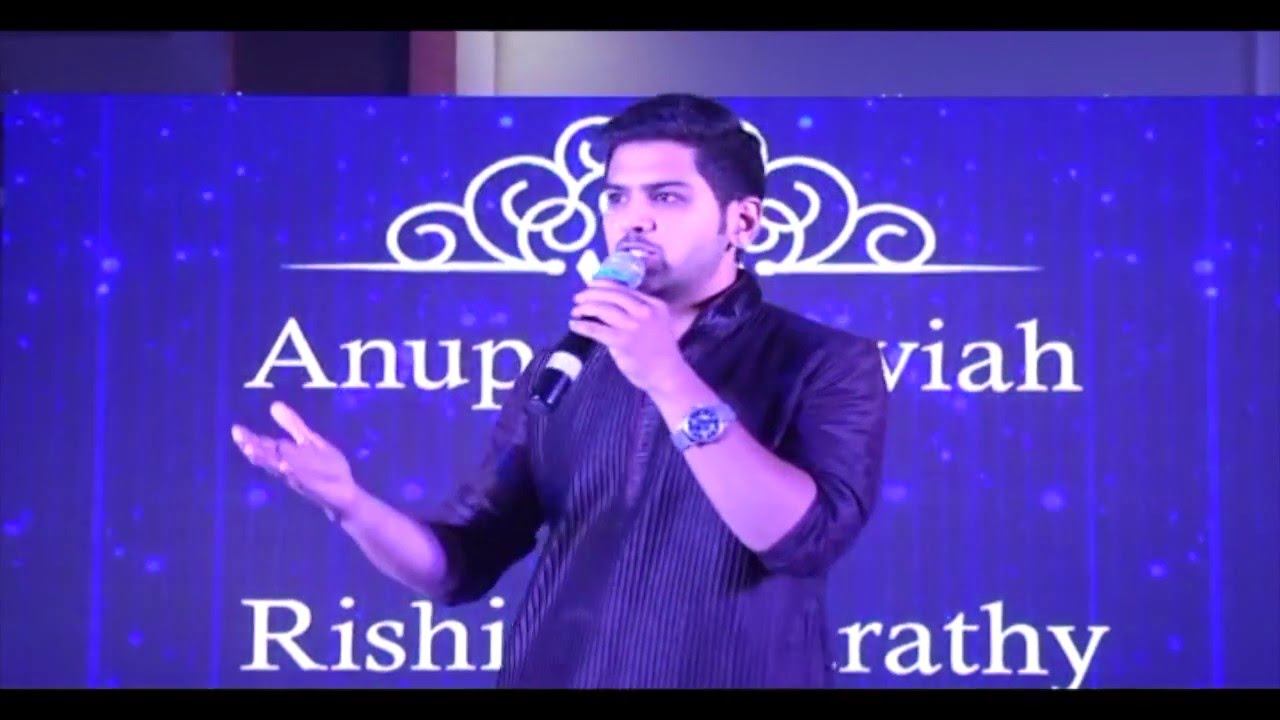 MC Anuj Char hosting a fun Sangeet Ceremony