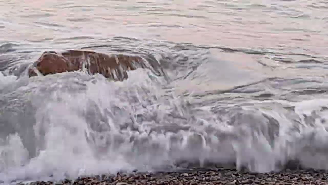 The healing sound of the sea 🌊 #relaxing#nature#sea 