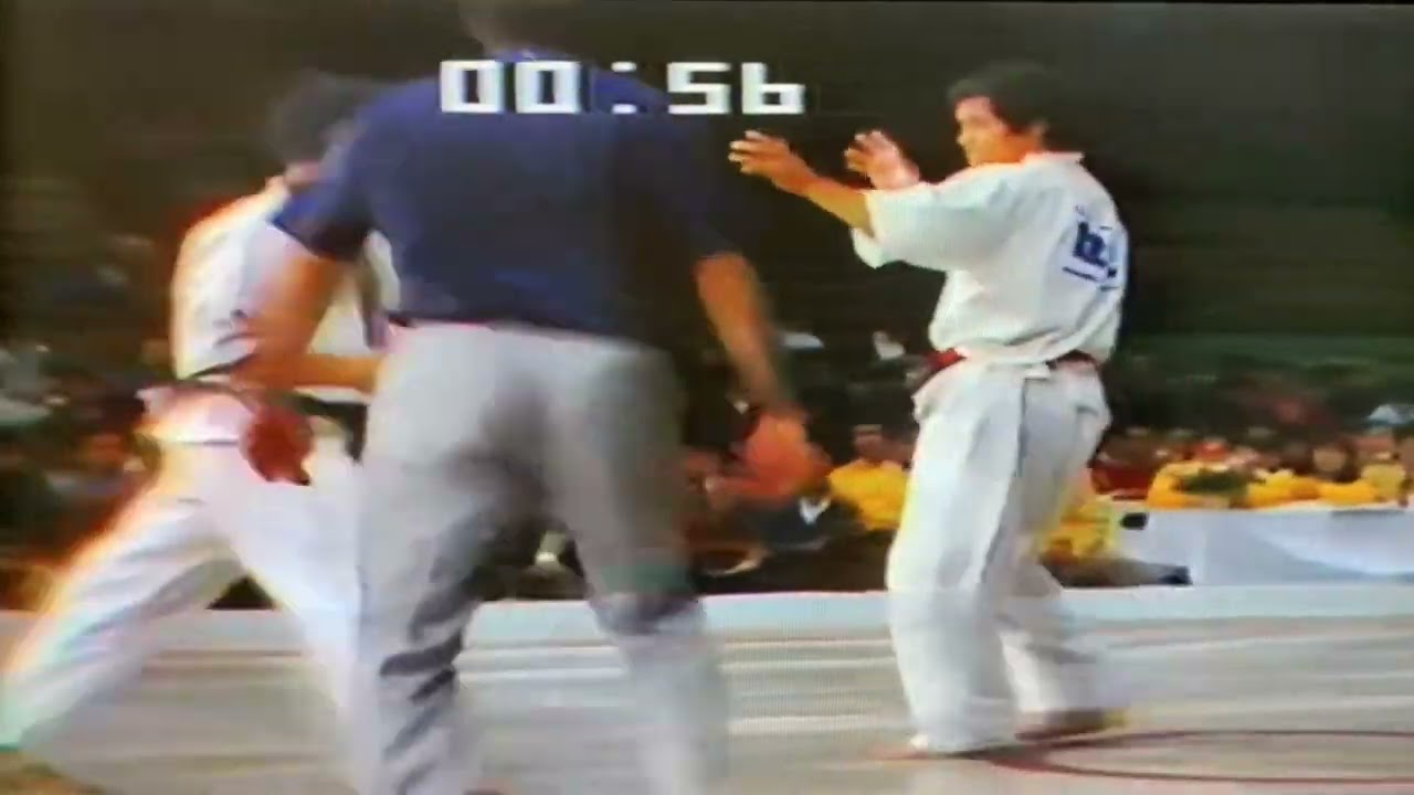 極真アーカイブス　第9回全日本　1回戦　小山等vs福岡初彦