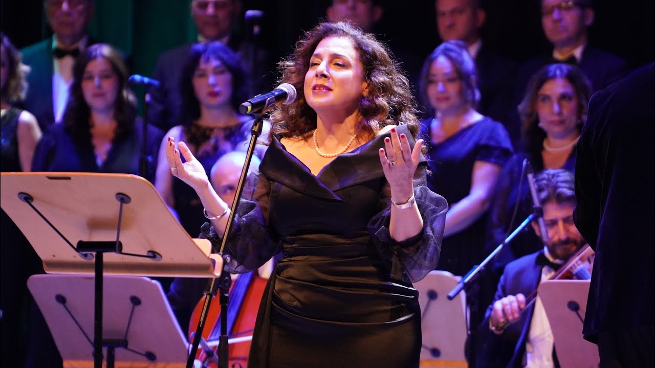 Esra Gökşen - Aşkınla Yanan Gönlüme Busenle Şifa Sun