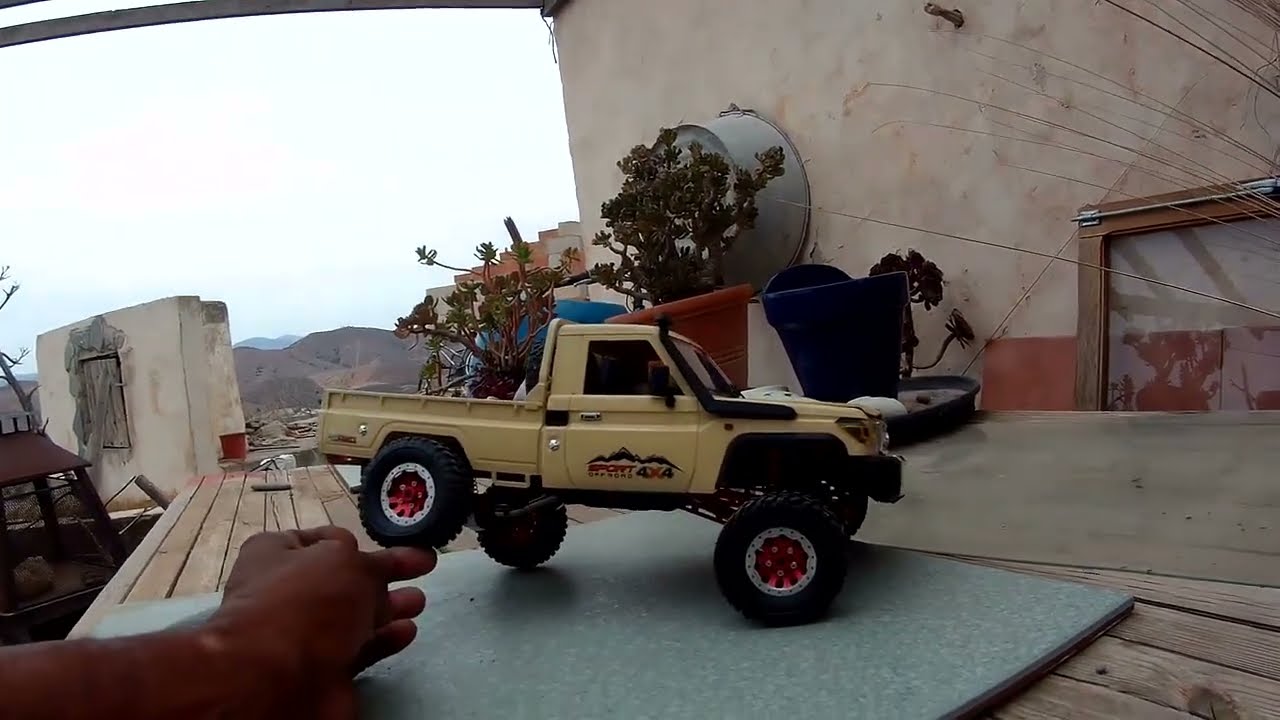 MN 82 Toyota Land cruiser