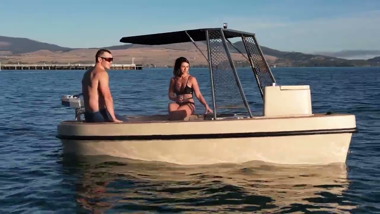 Spacruzzi Hot Tub Boat: Experience Ultimate Relaxation 🌊🛥️
