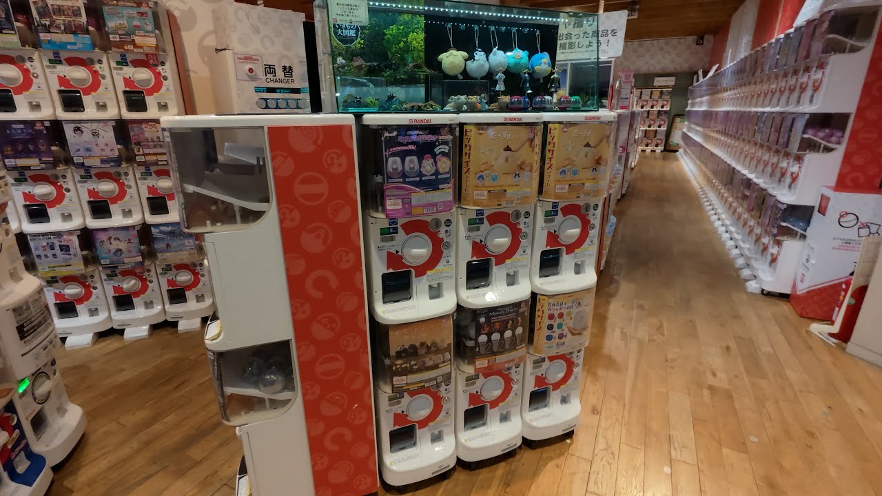 ガシャポン バンダイオフィシャルショップイオンシネマ京都桂川店