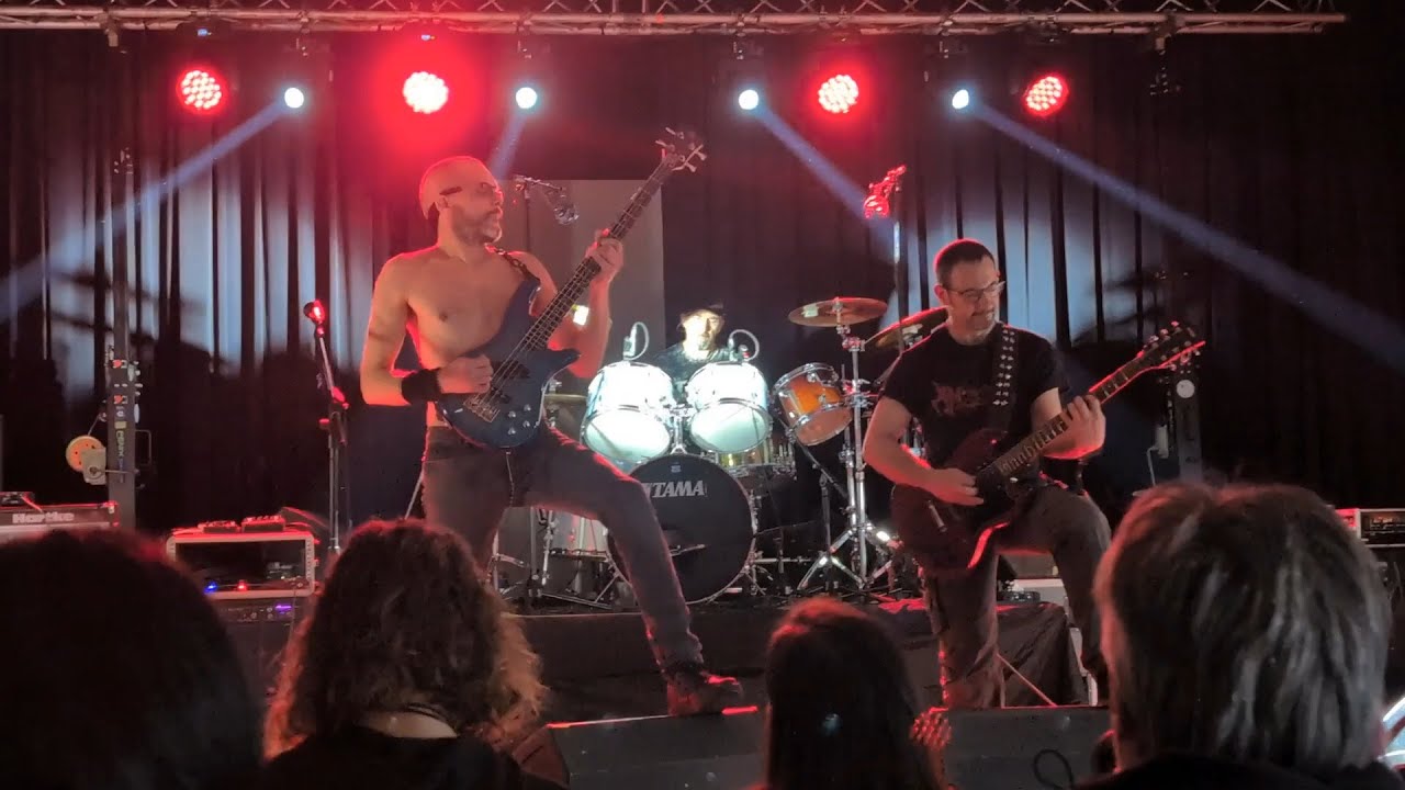 Amzera : titres en description [Live Heavy Metal Breizh VII (Pluméliau-56) - samedi 24 avril 2025]