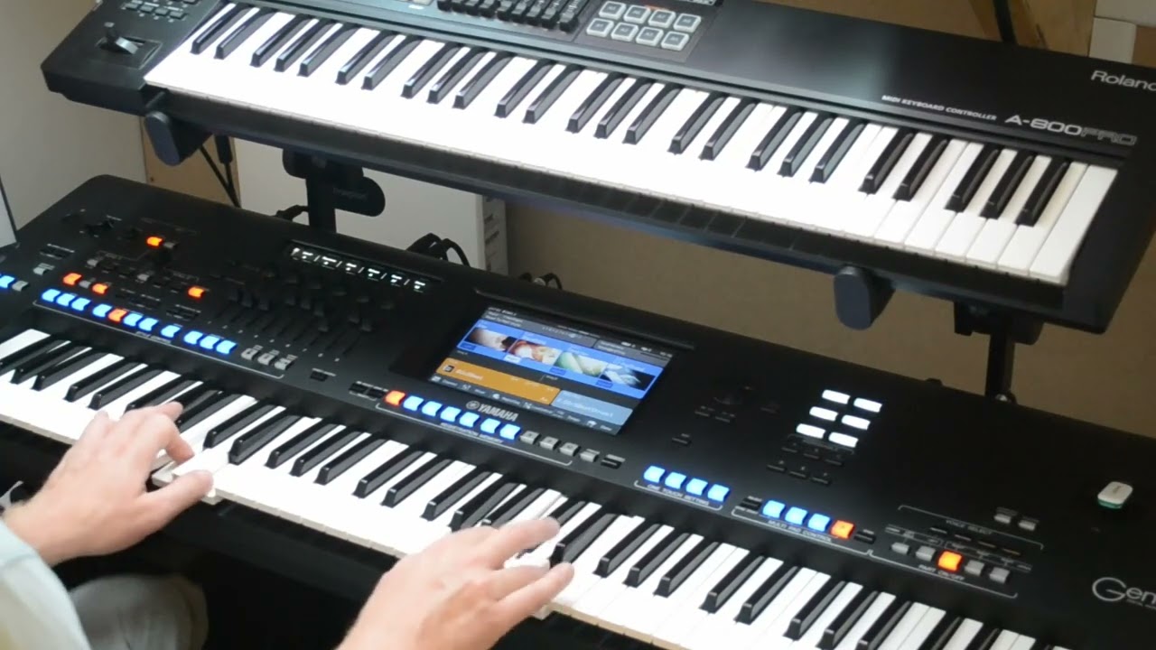 Chris Rea - Road to Hell, COVER on Yamaha Genos en Roland A800pro