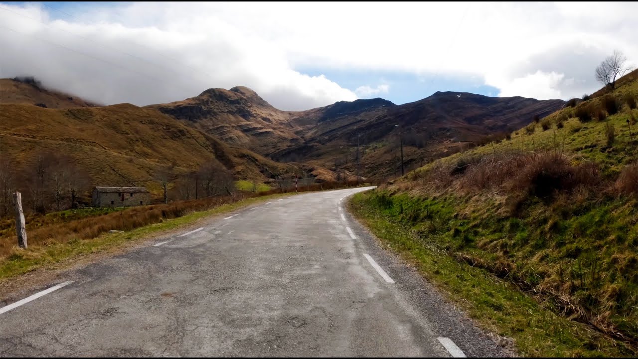 4K Driving, Spain - driving up to Puerto de Lunada 🇪🇸