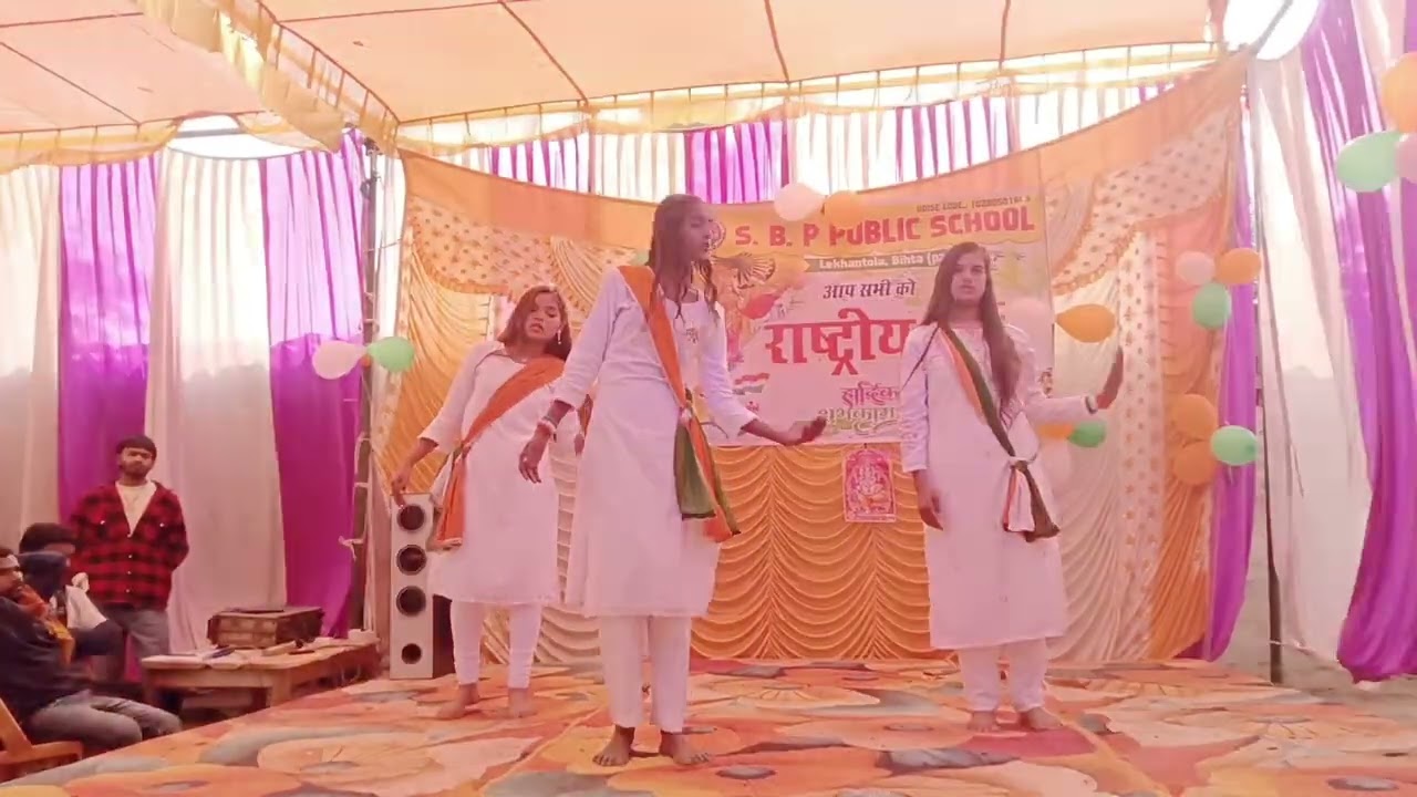 Sanam mere hindustan girls dance 