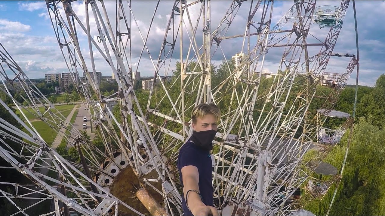 Climbing an abandoned Chernobyl look-alike Ferris wheel