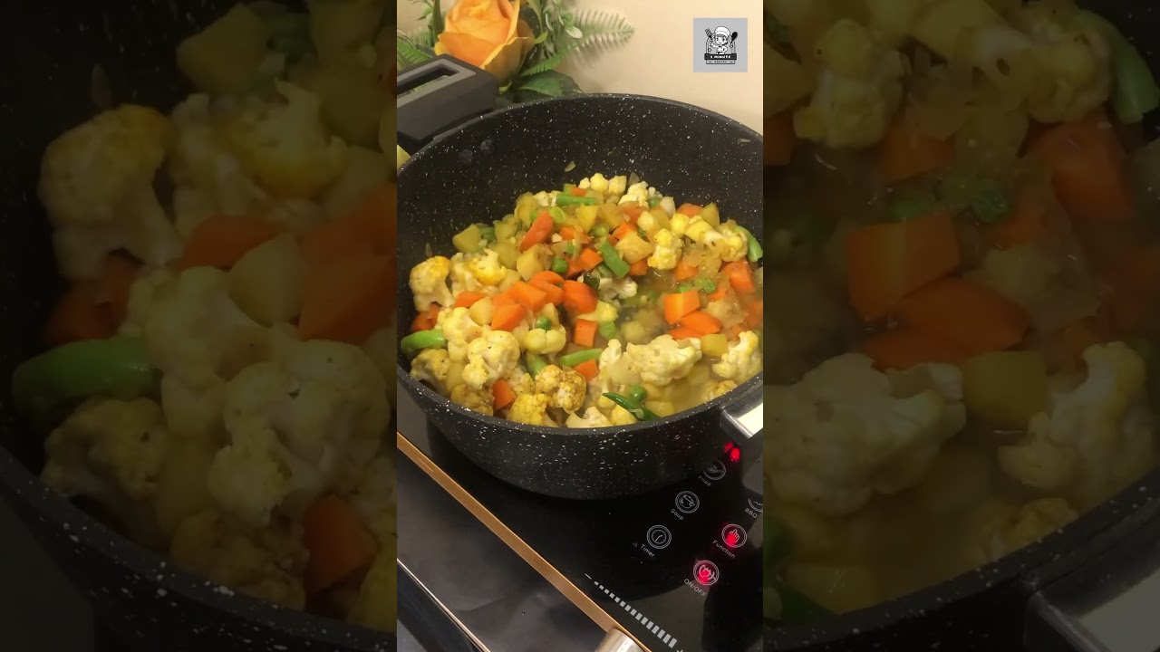 Easy vegetable kuruma 🍲 #HealthyEats #VegetarianDelight #HealthyRecipes #EasyMeals #KurmaRecipe
