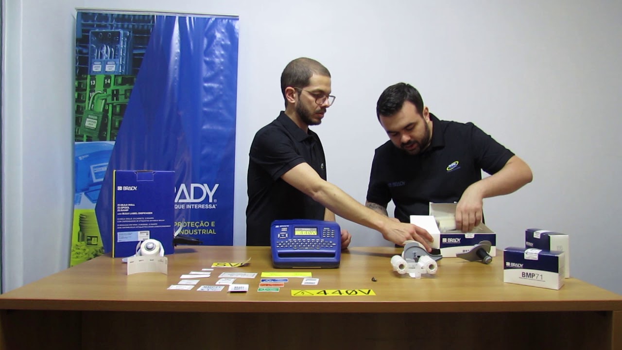 Apresentamos a Impressora Brady BMP71 para Identificação em Indústrias