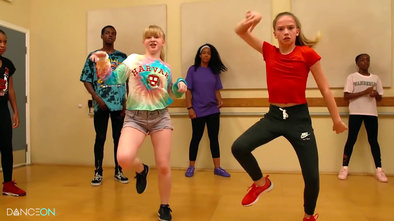 Chris Brown - Pills & Automobiles ft Kelly Grace and Jayden Bartels.  Deja Carter Choreography