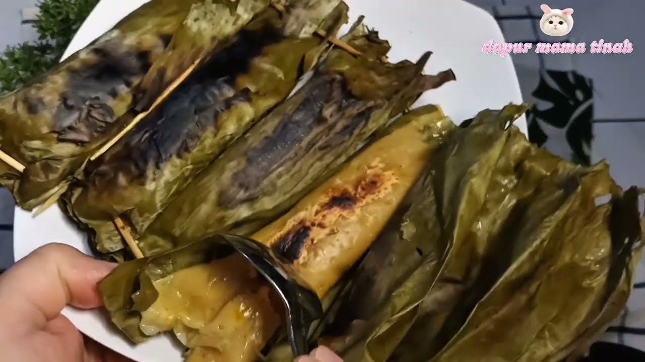 Otak-Otak Panggang Ikan Salmon, Gurih dan Wangi