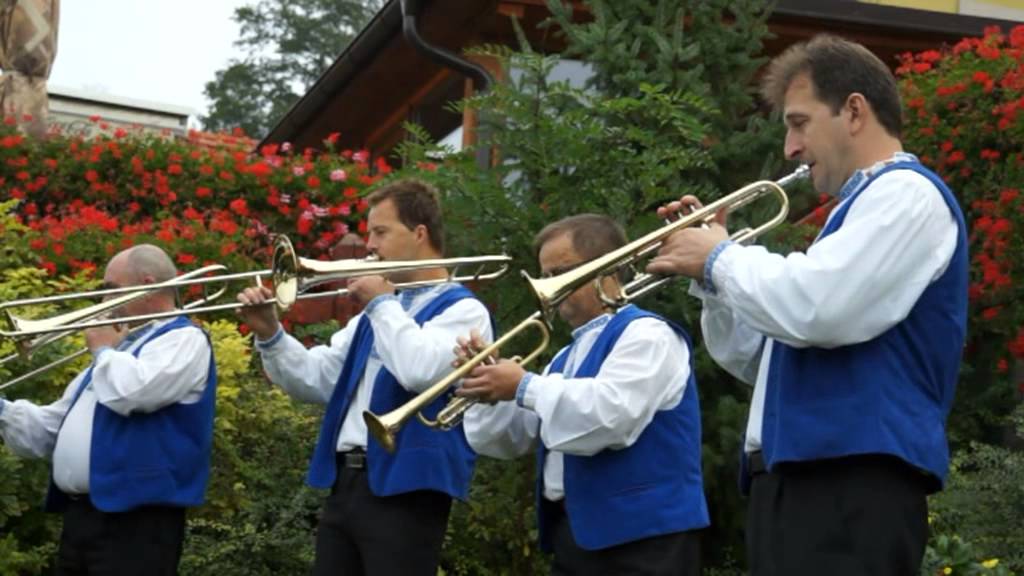 Lieskované - Povedz že mi Javorina