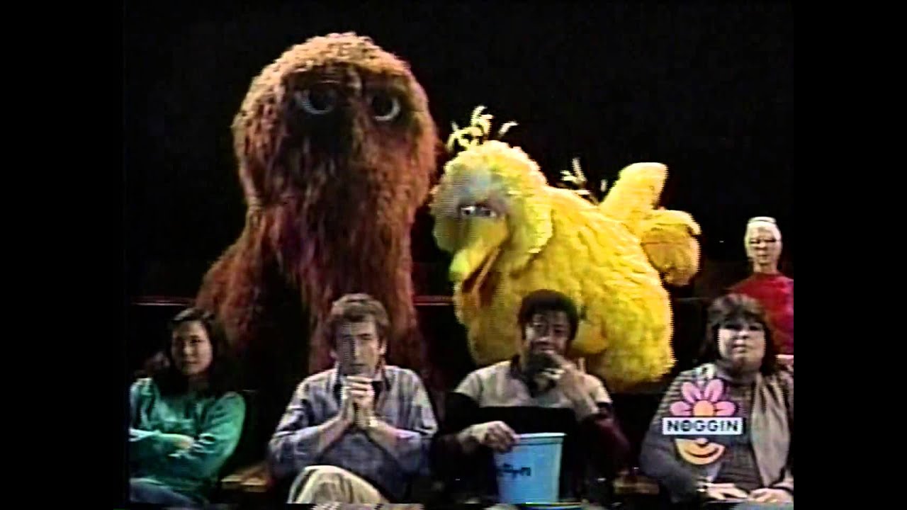Classic Sesame Street - Going To the Movies