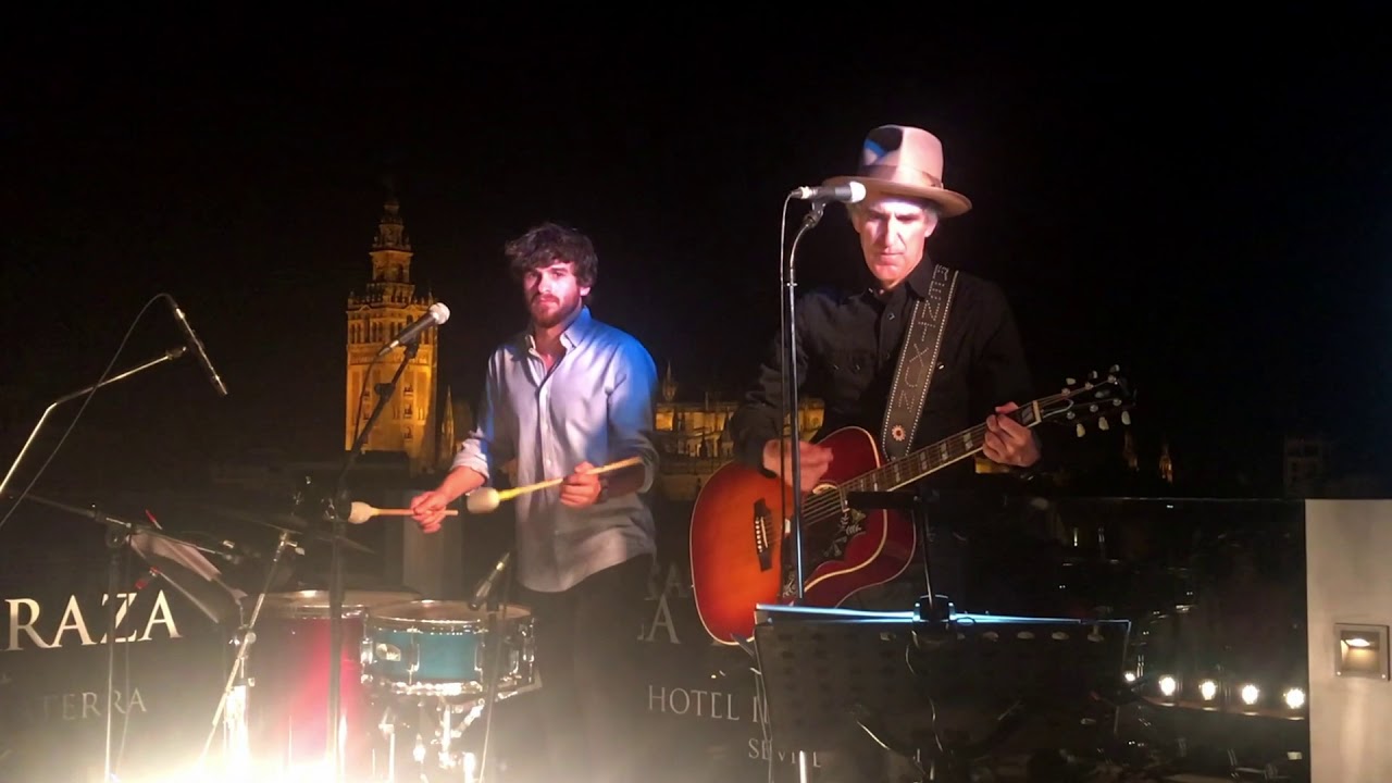 Mikel Erentxun - Chica de ayer (Live the Roof 2018)