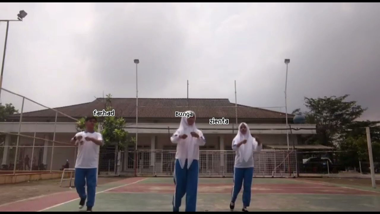 Senam Kreasi Goyang Dumang Kelompok 2 Kelas XI MIPA 4