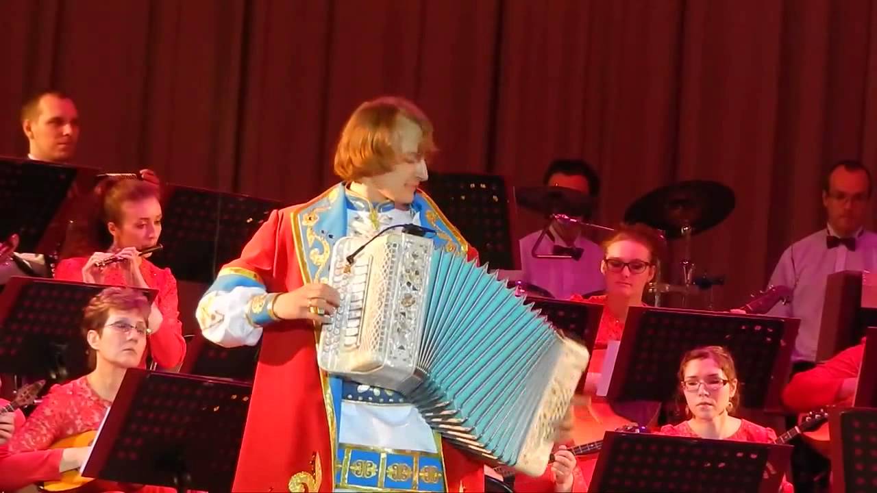Гармонист Павел Уханов 