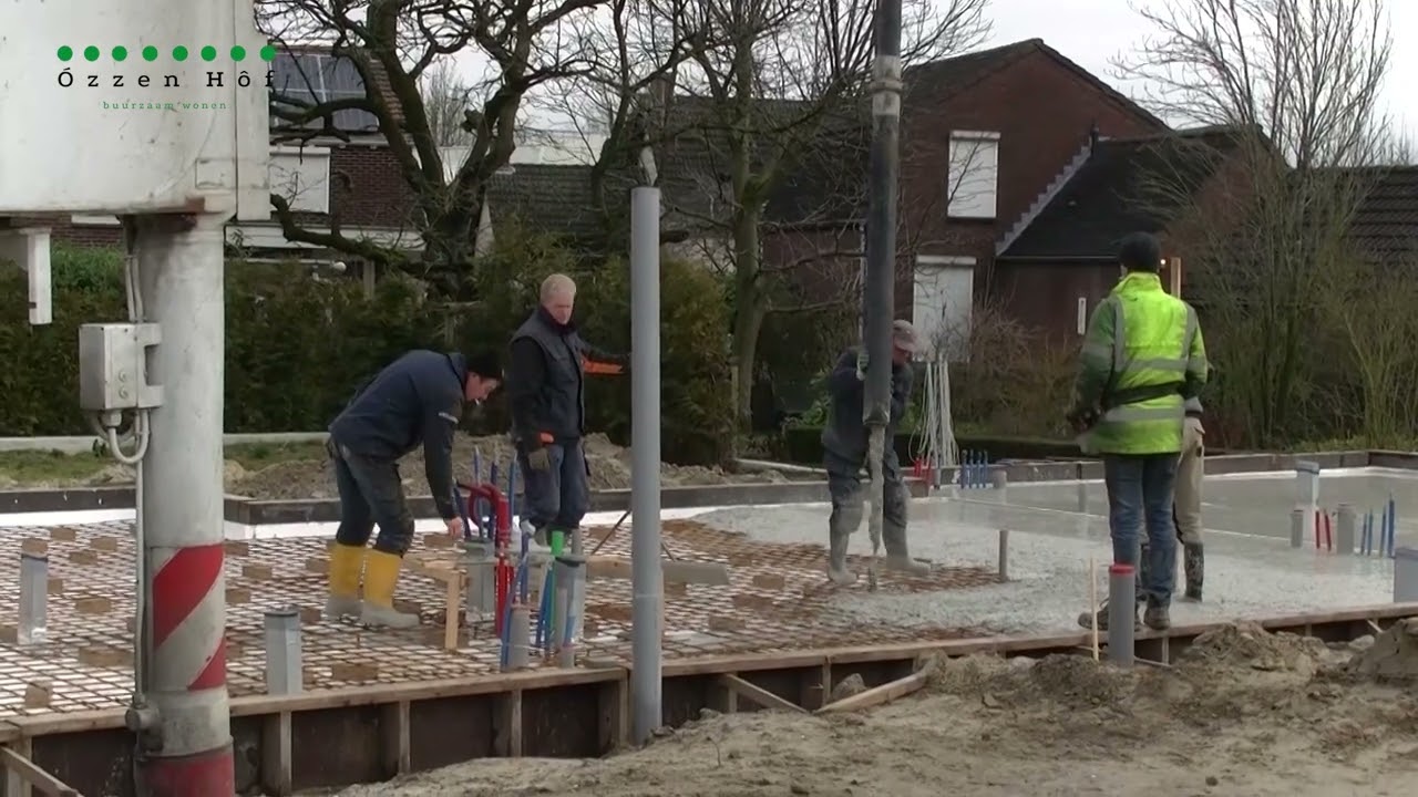 &Oacute;zzen H&ocirc;f: Storten fundering woning 7 & 8