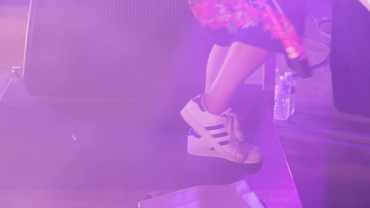 Dj Wonderbraz's feet !!!