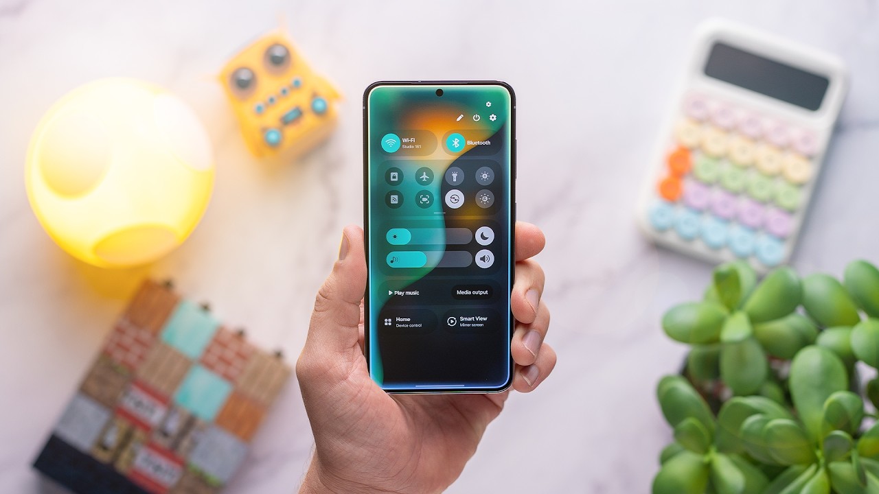 17 HIDDEN One UI Features!