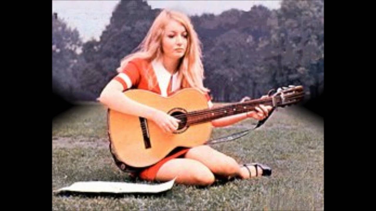 Mary Hopkin - Temma harbour (HQ)