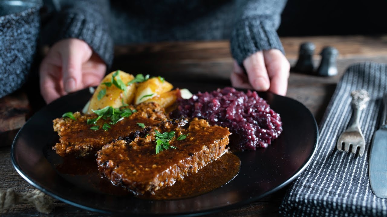 Sonntagsessen - Hackbraten im Backofen mit deftiger So&szlig;e - Falscher Hase - g&uuml;nstige Rezepte