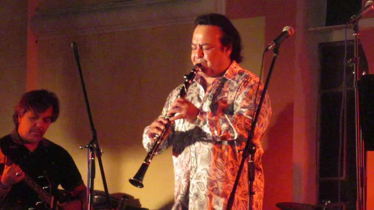 ΒΑΣΙΛΗΣ ΣΑΛΕΑΣ ΣΤΗ ΣΤΑΜΝΑ-ΡΑΣΤ