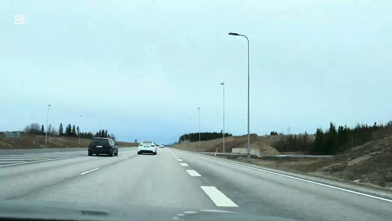994 km in One Day – Lapland to Helsinki Drive | April Finland